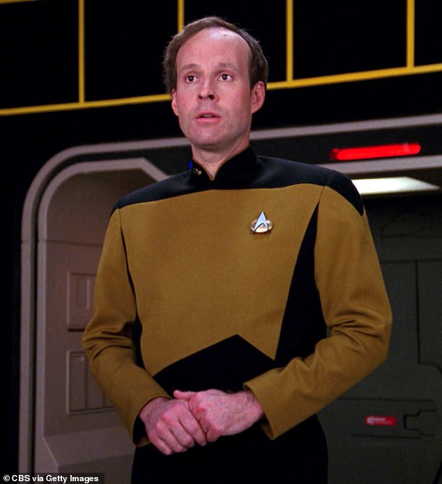 Nach dem Ende der Serie trat Shultz in den 1990er Jahren auch in Star Trek: The Next Generation als Ingenieur Reginald Barclay auf (im Bild).