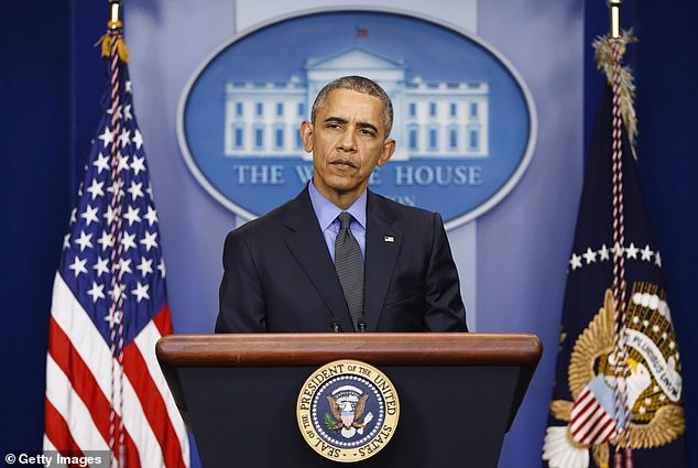 Senator Durbin machte Präsident Obama auf den Fall Mills aufmerksam, der daraufhin seine Strafe nach mehr als 22 Jahren Haft umwandelte