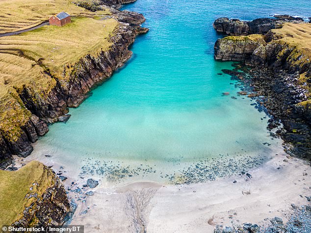 GROSSBRITANNIEN!  Dieser wunderschöne Strand ist Port Stoth auf der Isle of Lewis auf den Äußeren Hebriden in Schottland