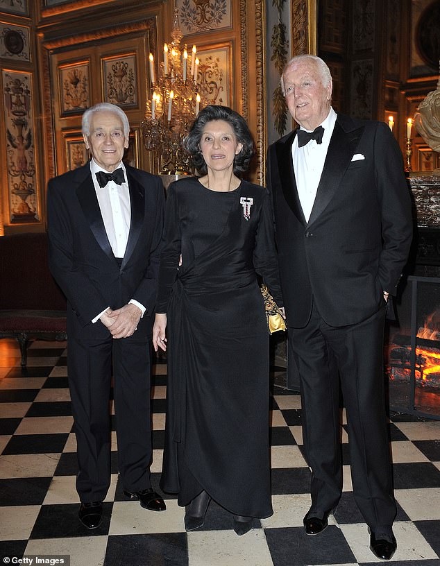 Philippe Venet, Minnie de Beauvau-Craon und Hubert de Givenchy im Bild beim gemeinsamen Besuch einer Gala im Februar 2010