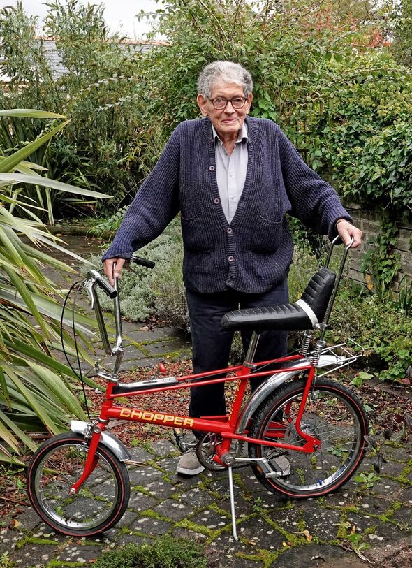 Spielzeughersteller und Designer Tom Karen, 94