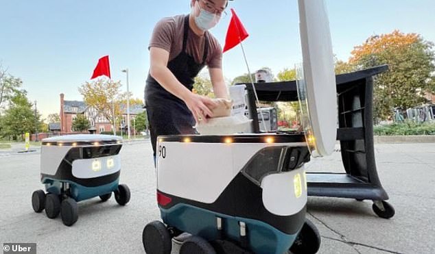 Uber testet sechsrädrige Roboter von Cartken in Miami, Florida