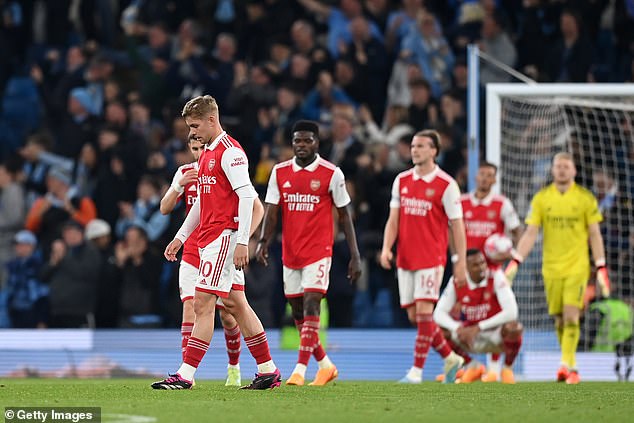Arsenals Titelschub hat einen Schlag erlitten, nachdem sie in vier Spielen nur drei Punkte gesammelt haben