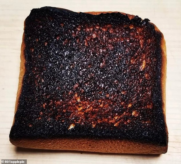 Die 20 aufrührerischsten Frühstücksfehler für Briten wurden enthüllt – und verbrannter Toast führt die Rangliste an, laut einer Umfrage unter 2.000 Briten durch die New York Bakery Co. Dieses Bild wurde von „801applepie“ auf Instagram gepostet.