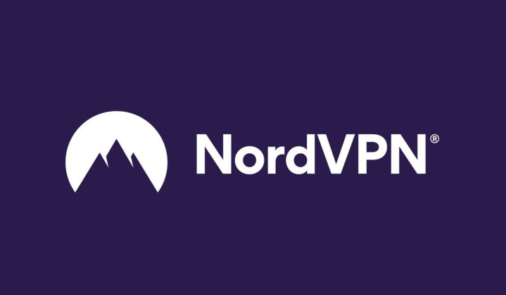 Das NordVPN-Logo auf violettem Hintergrund.