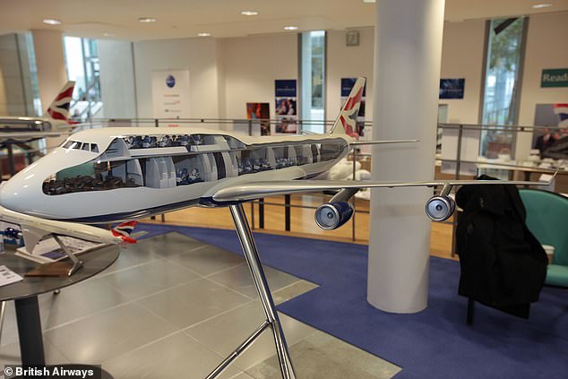 Das Speedbird Heritage Centre ist ein faszinierendes Geheimmuseum, eine Fundgrube an Bildern, Flugzeugmodellen, Uniformen und seltenen Erinnerungsstücken, die die Geschichte der Fluggesellschaft und ihrer Vorgänger erzählen