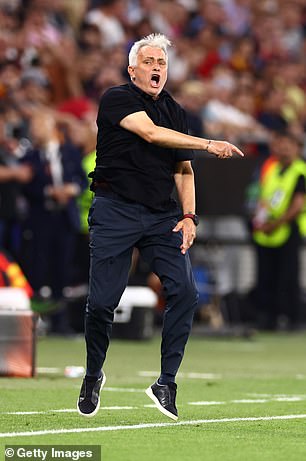 Der Roma-Trainer wurde wegen seiner lautstarken Proteste gesperrt