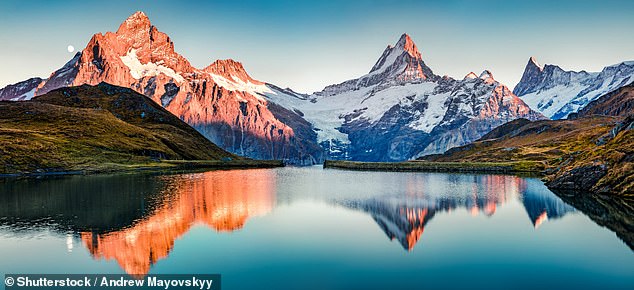 Grindelwald wird von den spektakulären „drei Schwestern“ der Schweizer Berge dominiert – Eiger, Jungfrau und Mönch (oben).