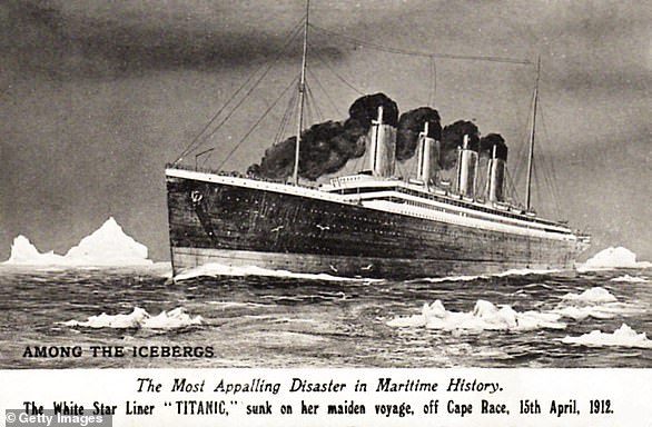 „Die schrecklichste Katastrophe in der Geschichte der Seefahrt“: Die Titanic ist in dieser Skizze zwischen den Eisbergen vor ihrem Untergang dargestellt