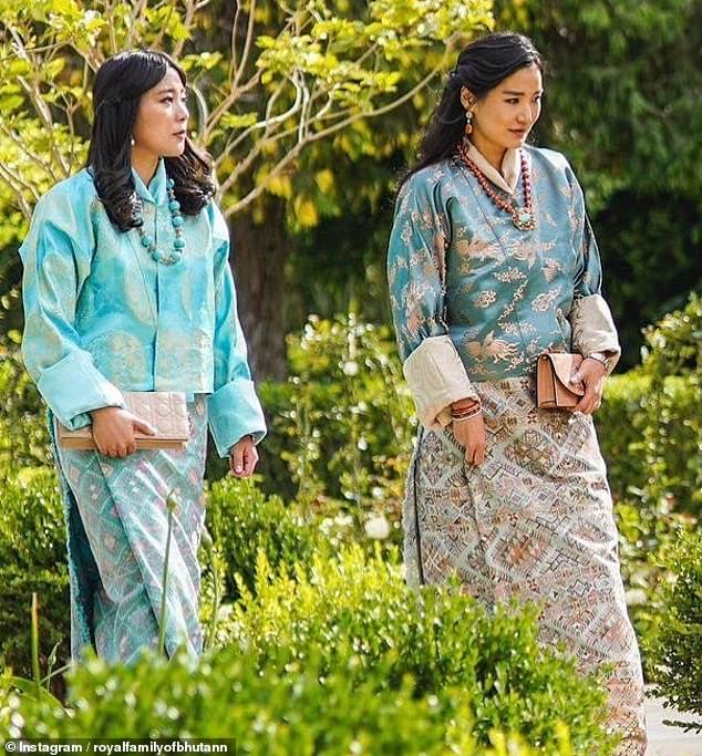 Jetsun Pema und ihre Schwägerin, Prinzessin Eeuphelma Choden Wangchuck (links), nahmen an der Hochzeit in Jordanien teil