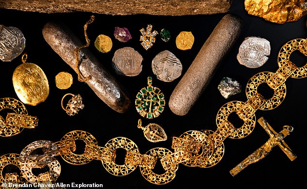 Letztes Jahr fand ein Tauchteam Gold- und Silbermünzen, Juwelen und Edelsteine, die auf der Nuestra Señora de las Maravillas transportiert wurden