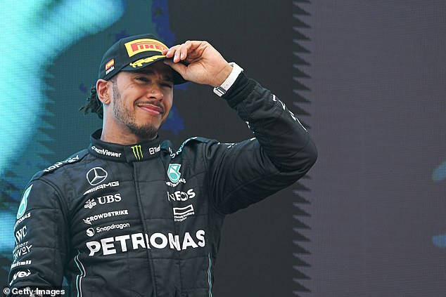 Hamilton wird Mercedes trotz der Schwierigkeiten mit dem Auto seit Anfang 2022 treu bleiben