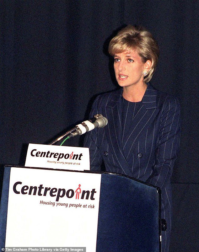 Als Kind besuchte William Centrepoint zusammen mit seiner Mutter Prinzessin Diana, die bis zu ihrem Tod im Jahr 1997 Schirmherrin der Wohltätigkeitsorganisation war