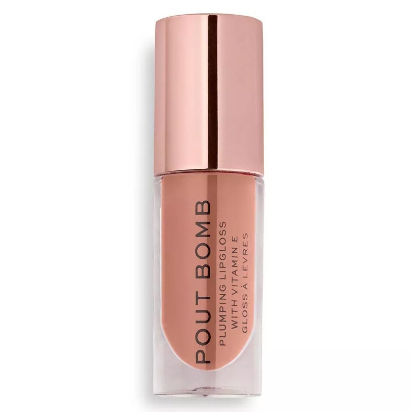 Makeup Revolution Pout Bomb Plumping Lip Gloss – Fläschchen mit nacktrosa Lipgloss mit roségoldener Kappe auf weißem Hintergrund