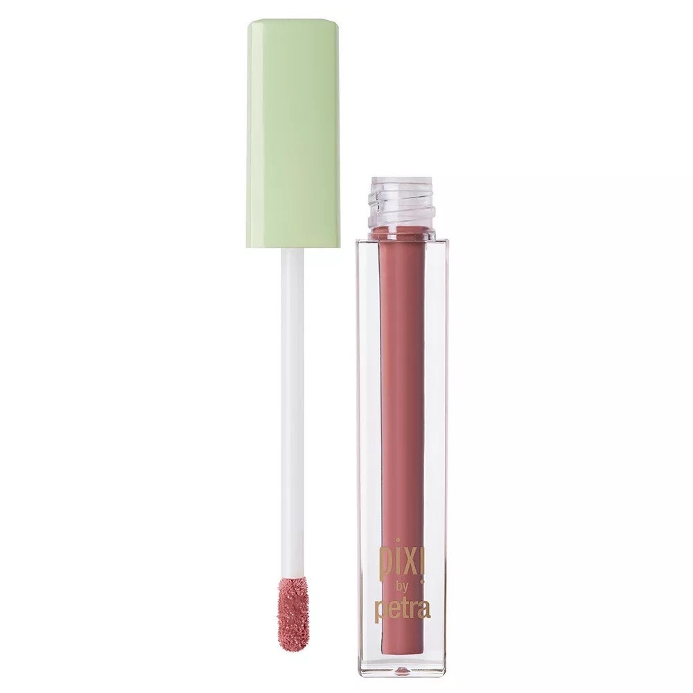Pixi LipLift Max Lipgloss in Sheer Rose. Fläschchen mit rosafarbenem Lipgloss mit hellgrüner Kappe und Stift an der Seite auf weißem Hintergrund