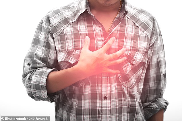 Im Gegensatz zu einem Herzinfarkt, bei dem die Blutversorgung des Herzens plötzlich unterbrochen wird, handelt es sich bei Herzinsuffizienz um eine unheilbare Erkrankung, bei der das Herz nicht mehr richtig pumpen kann