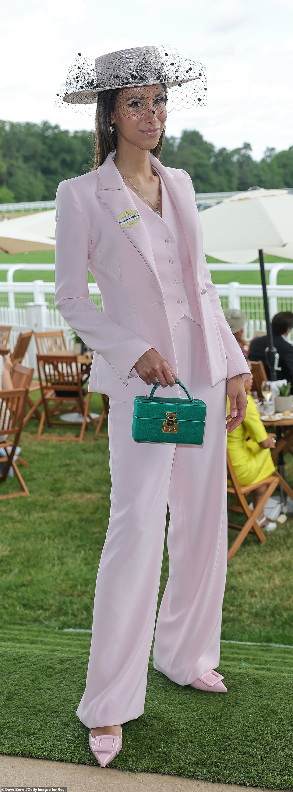 Presenter Isabella Charlotta Poppius took advantage of this year's relaxed dress code which permits women to wear trousers with a dusty pink suit
