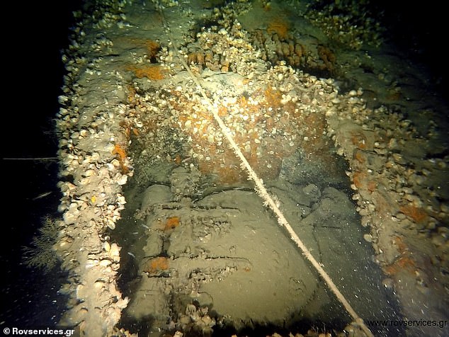Auch wenn der Untergang mehr als 80 Jahre her ist, ist das Wrack gut erhalten, wenn auch mit Seepocken und anderen Meeresorganismen bedeckt