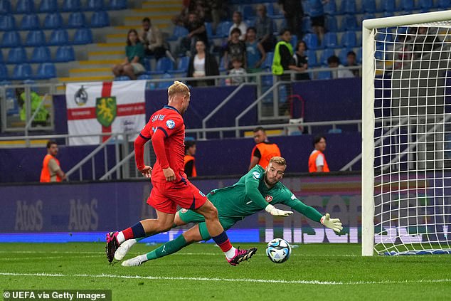 Emile Smith Rowe wird gegen Israel auf einen Start drängen, nachdem er Englands zweites Tor gegen die Tschechische Republik erzielt hat