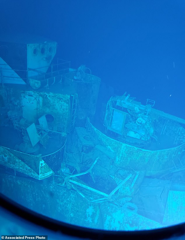 Die USS Samuel B. Roberts wurde vor den Philippinen im Westpazifik gefunden.  Forschern zufolge ist das eskortierte Zerstörerschiff der US-Marine, das eine überlegene japanische Flotte in der größten Seeschlacht des Zweiten Weltkriegs auf den Philippinen angegriffen hat, zum tiefsten Wrack geworden, das je entdeckt wurde
