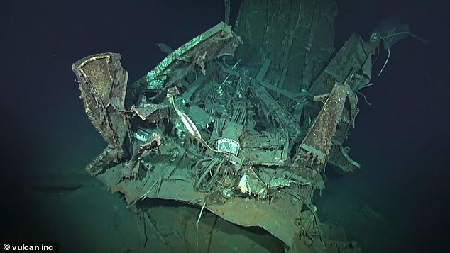 Experten des Forschungsschiffs Petrel veröffentlichten ein Video des zerbeulten und verdrehten Metalls, das auf dem Meeresboden lag, als das Wrack im Jahr 2019 entdeckt wurde
