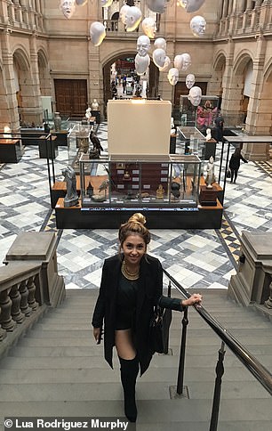 Lua stellte sich vor, wie sie zum ersten Mal das Kelvingrove Art Museum in Glasgow besuchte