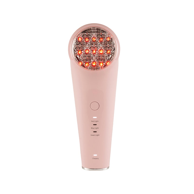 Das rosafarbene Skin Gym Revlift LED-Lichttherapiegerät für die Hautpflege auf weißem Hintergrund.