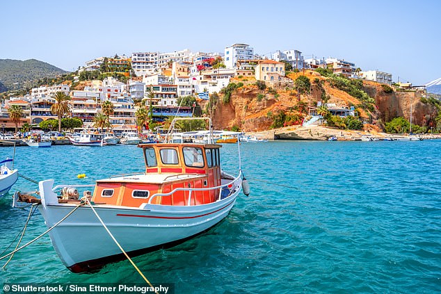 Die durchschnittlichen Kosten pro Person für eine einwöchige Familienreise nach Kreta sind um 25 Prozent gestiegen
