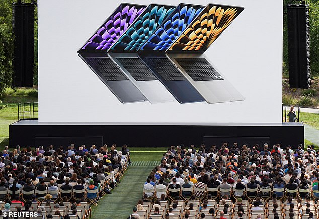 Apple eröffnete am Montag seine mit Spannung erwartete World Wide Developers Conference mit der Vorstellung des „besten 15-Zoll-Laptops der Welt“.