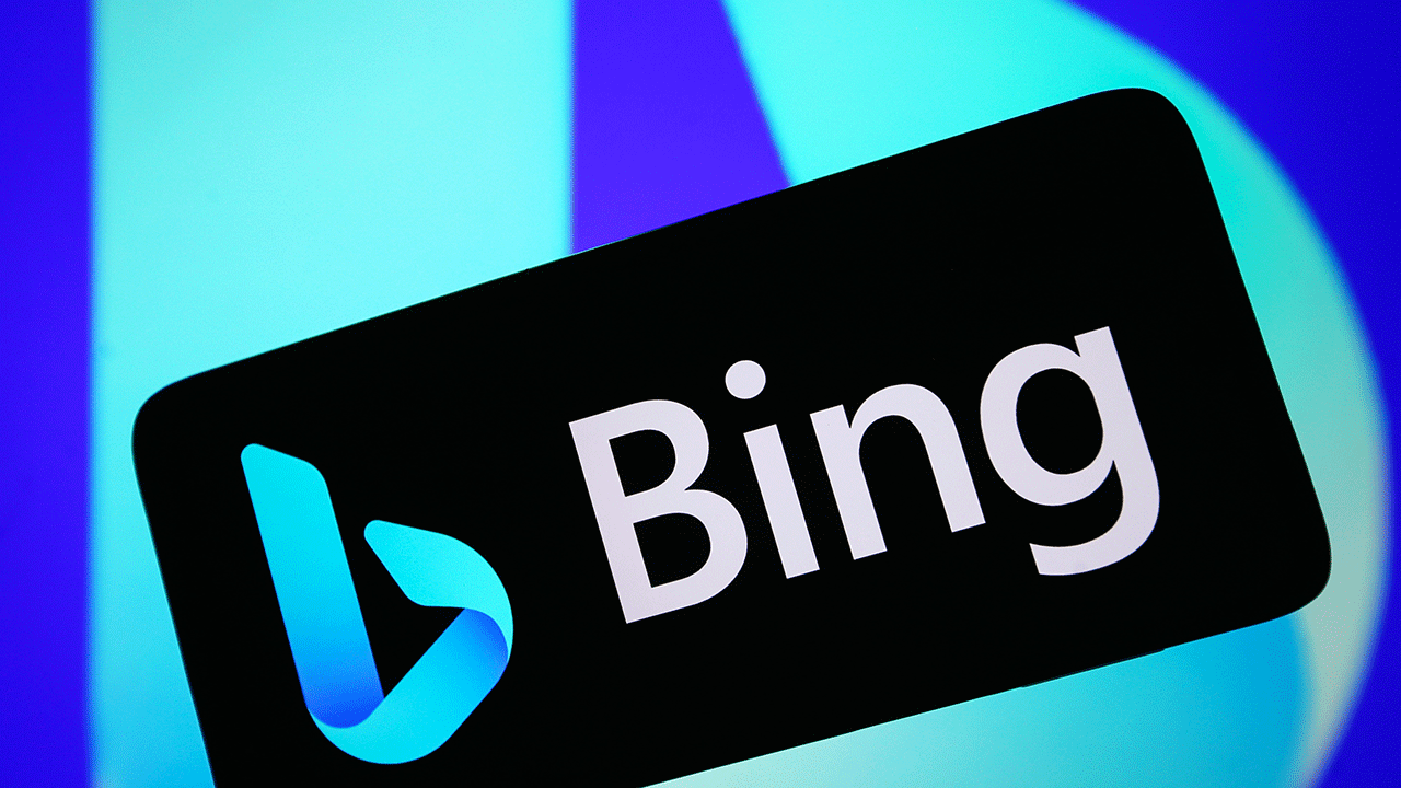 Bing-Logo auf einem Telefonbildschirm