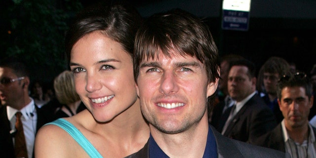 Katie Holmes und Tom Cruise umarmen sich in New York