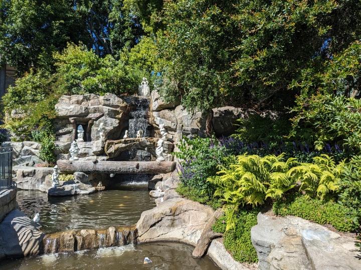 Snow White fountain at Disneyland taken with Google Pixel Fold main camera.