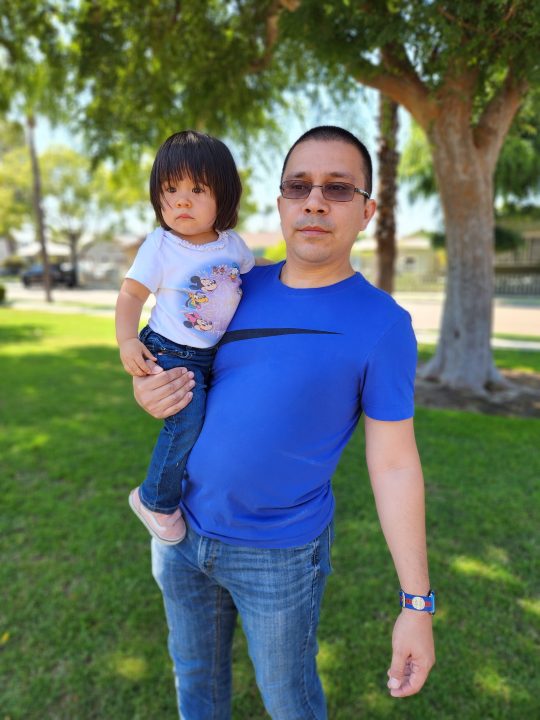 Daddy daughter portrait taken with Samsung Galaxy Z Fold 4.