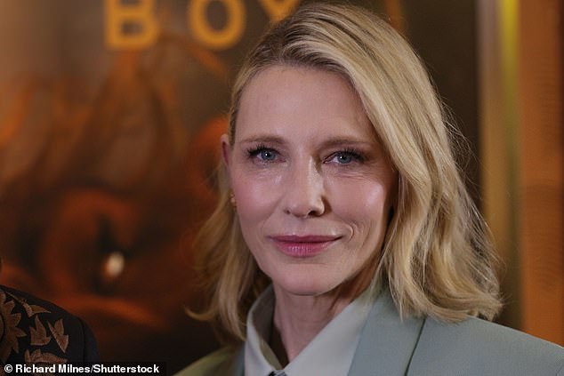 Blanchett wurde zusammen mit dem Filmemacher Warwick Thornton interviewt, als sie für ihr Projekt „The New Boy“ wirbten, das im Juni beim Sydney Film Festival Premiere feierte