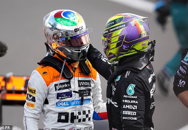 Norris wurde Zweiter, Lewis Hamilton wurde Dritter, nachdem er seinen Landsmann im Rennen angeschoben hatte