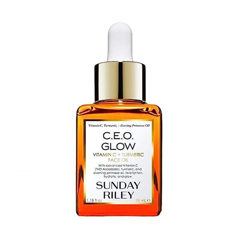 Das Sunday Riley CEO Glow Vitamin C + Kurkuma-Gesichtsöl auf weißem Hintergrund