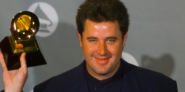 Vince Gill at the Grammy Awards in 1996