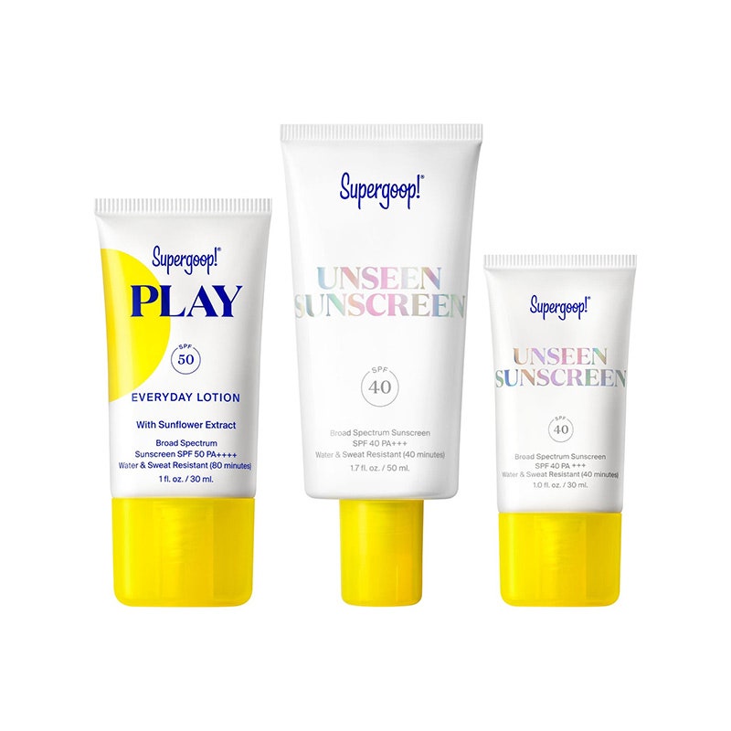 Das Supergoop Unseen & Play Sunscreen SPF 50 Set auf weißem Hintergrund