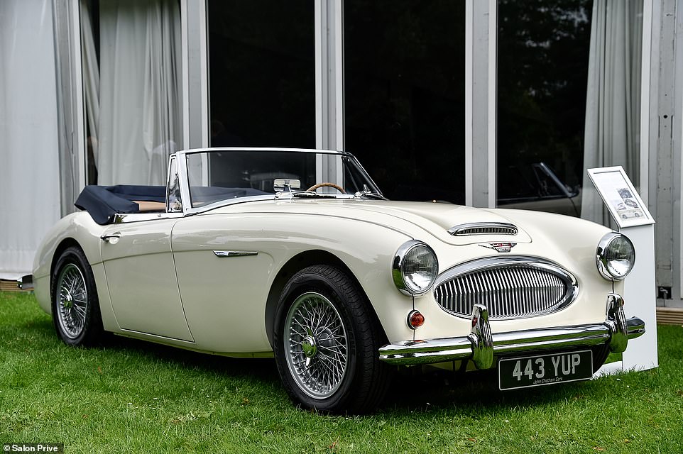 A 1962 Austin Healey 3000 MkII roadster (like the one pictured here) today would set a collector back an average of $69,825 (£54,300). Values have dropped in the last 5 years, but only by 1%, says Hagerty