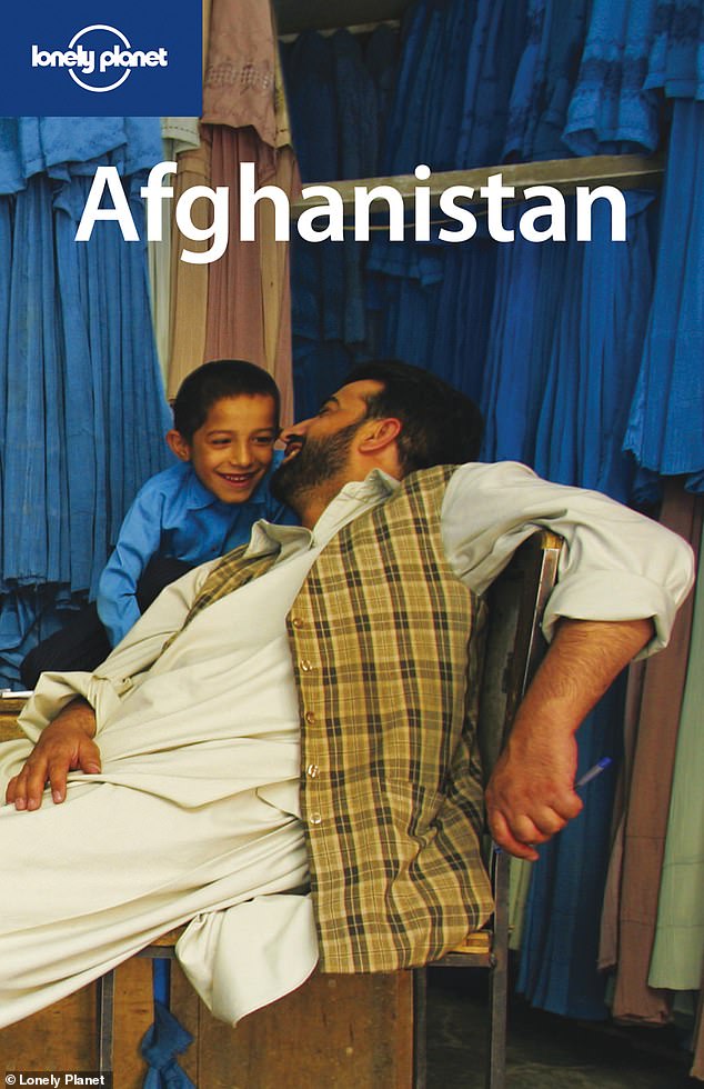 Dieser vom englischen Reiseschriftsteller Paul Clammer verfasste Reiseführer für Afghanistan wurde 2007 veröffentlicht