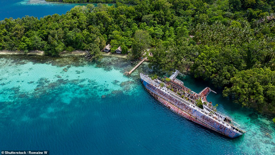 Reisende können von Honiara, der Hauptstadt des Archipels, einen anderthalbstündigen Bootstransfer für Tagesausflüge in die Bucht in Anspruch nehmen