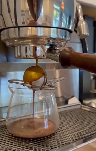 Die Methode wurde inzwischen von Hobby-Kaffeeliebhabern in den sozialen Medien aufgegriffen, die behaupten, sie mache „die beste Tasse Kaffee aller Zeiten“.