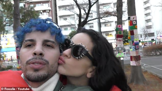 Trennung: Die 30-jährige Sängerin und die 30-jährige puerto-ricanische Sängerin, die bereits im März ihre Verlobung bekannt gaben, haben sich beide darauf geeinigt, die Beziehung zu beenden. Quellen teilten den Leuten mit, dass sie immer noch „Liebe und Respekt füreinander“ empfinden.