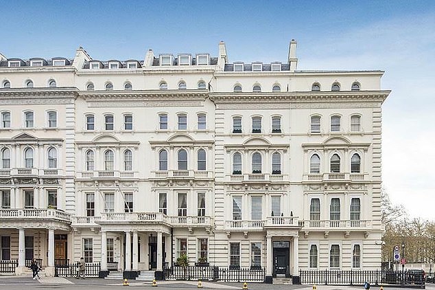 Diese weiße Stuckimmobilie in Kensington ist für 173.334 £ pro Monat zu vermieten, was 2,08 Millionen £ pro Jahr entspricht