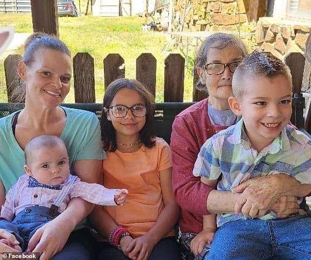 Brandy McCaslin, 39, (links) erschoss am Donnerstagabend das Baby Billy, 10 Monate, ihre Tochter Noe (Mitte) und ihren Sohn Bryce, 6, (rechts).