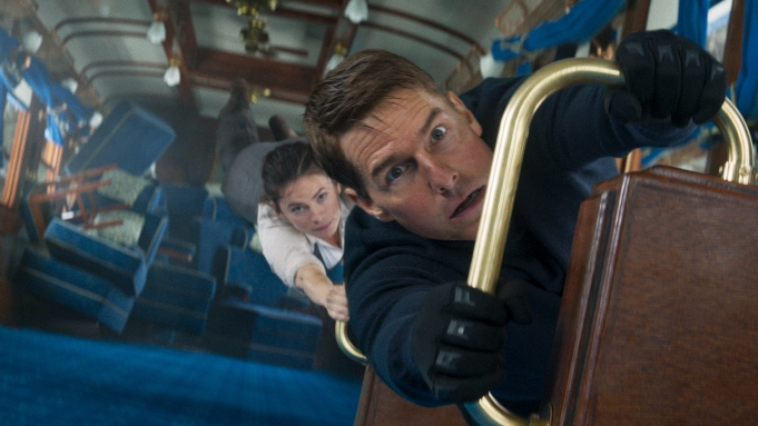 Tom Cruise und Hayley Atwell in Mission: Impossible Dead Reckoning Teil Eins von Paramount Pictures und Skydance.