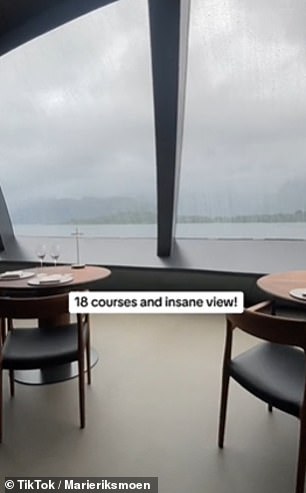 Diners enjoy a ‘panorama view over the fiord, glaciers, and mountains’