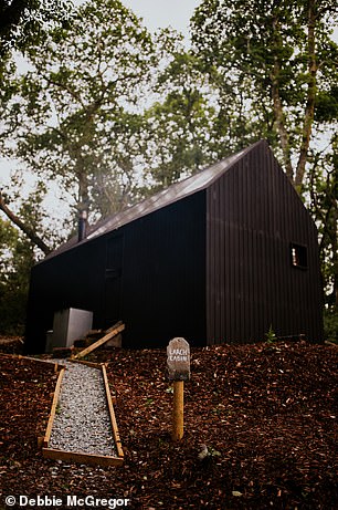 Hinterlandes Cabin, which is off-grid and self-sufficient, moves location every 28 days