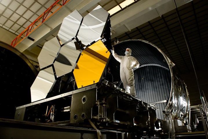 The James Webb Space Telescope used gold-coated mirrors for reflecting infrared radiation.