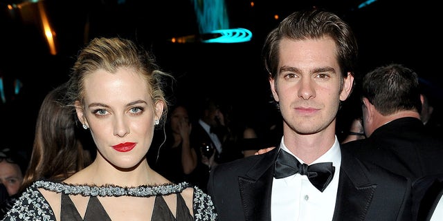 Riley Keough mit Andrew Garfield